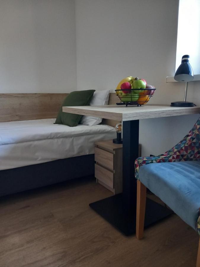Jura Hotel Osiek Olkusz Buitenkant foto