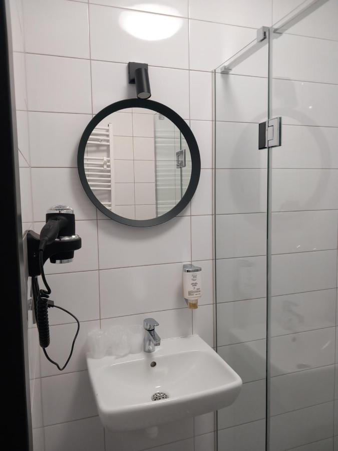 Jura Hotel Osiek Olkusz Buitenkant foto