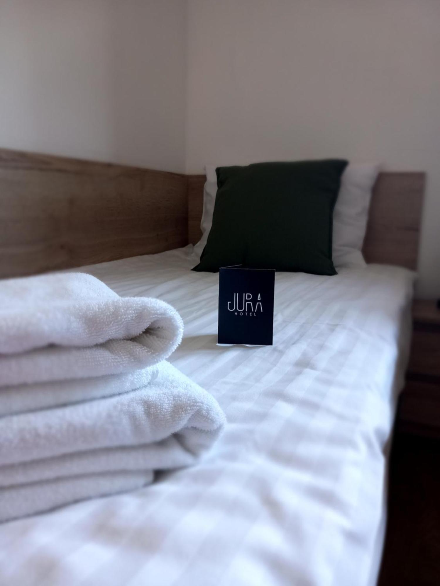 Jura Hotel Osiek Olkusz Buitenkant foto